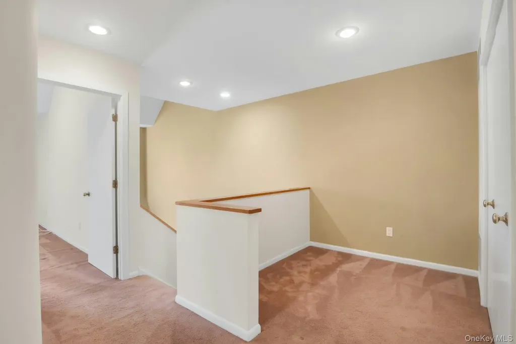 1 Spring Pond Drive Ossining NY 10562