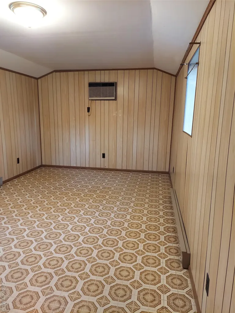 8 Central Avenue White Lake NY 12786