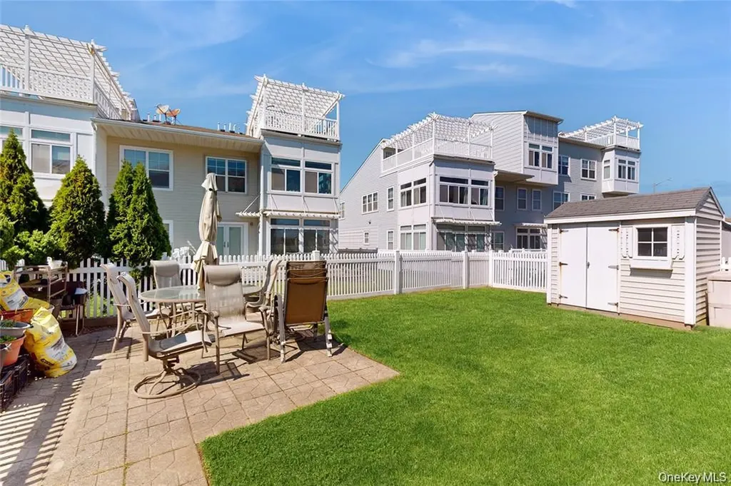 6910 Beach Front Road Arverne NY 11692