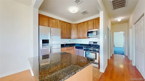 6910 Beach Front Road Arverne NY 11692