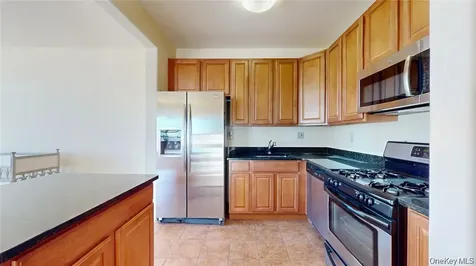 6910 Beach Front Road Arverne NY 11692