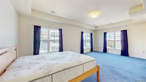6910 Beach Front Road Arverne NY 11692