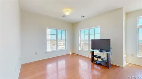 6910 Beach Front Road Arverne NY 11692
