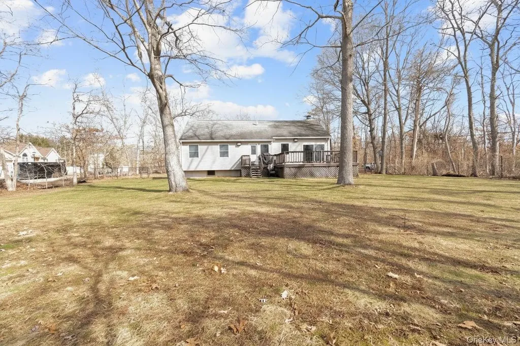 142 Gerard Road Yaphank NY 11980
