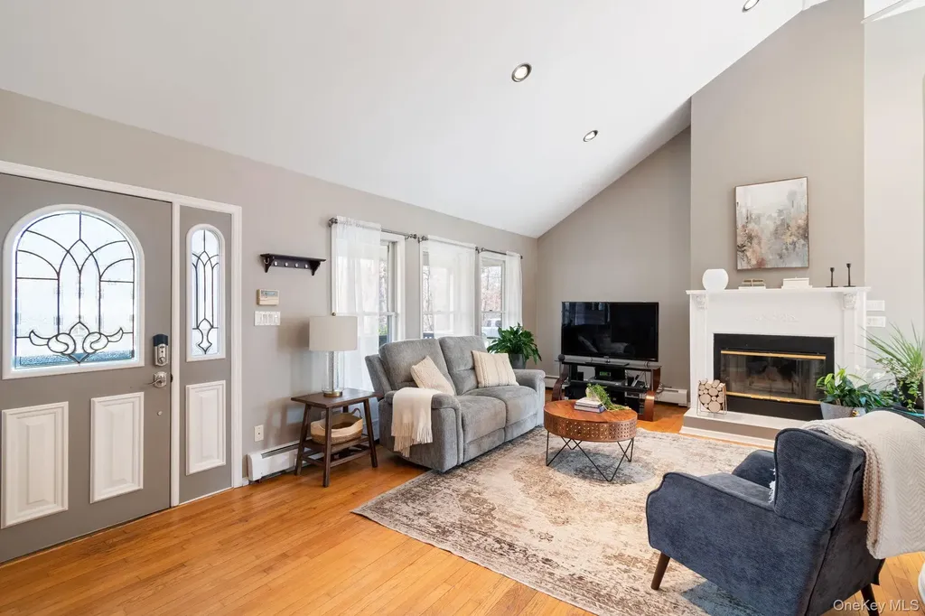 142 Gerard Road Yaphank NY 11980