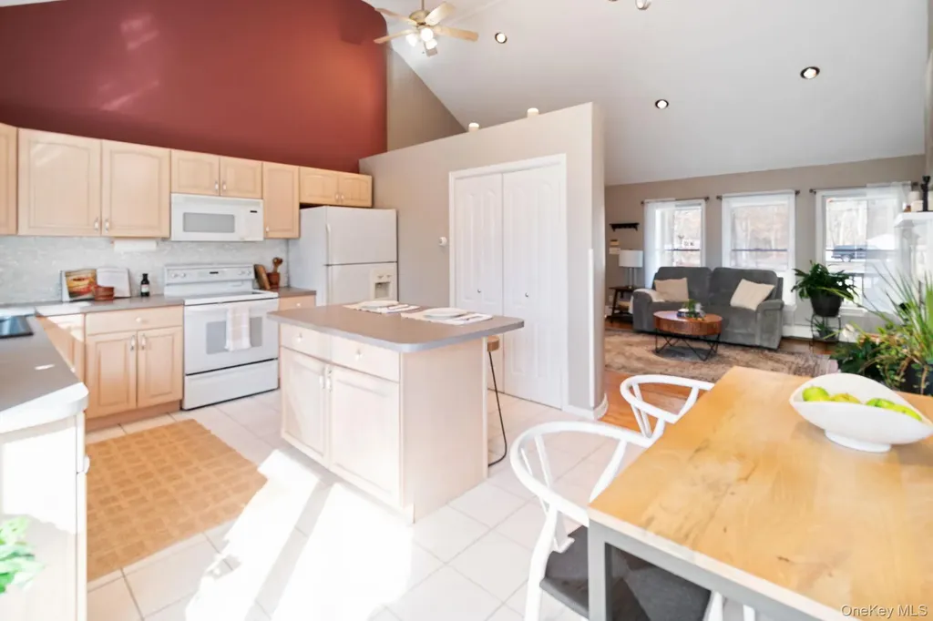 142 Gerard Road Yaphank NY 11980