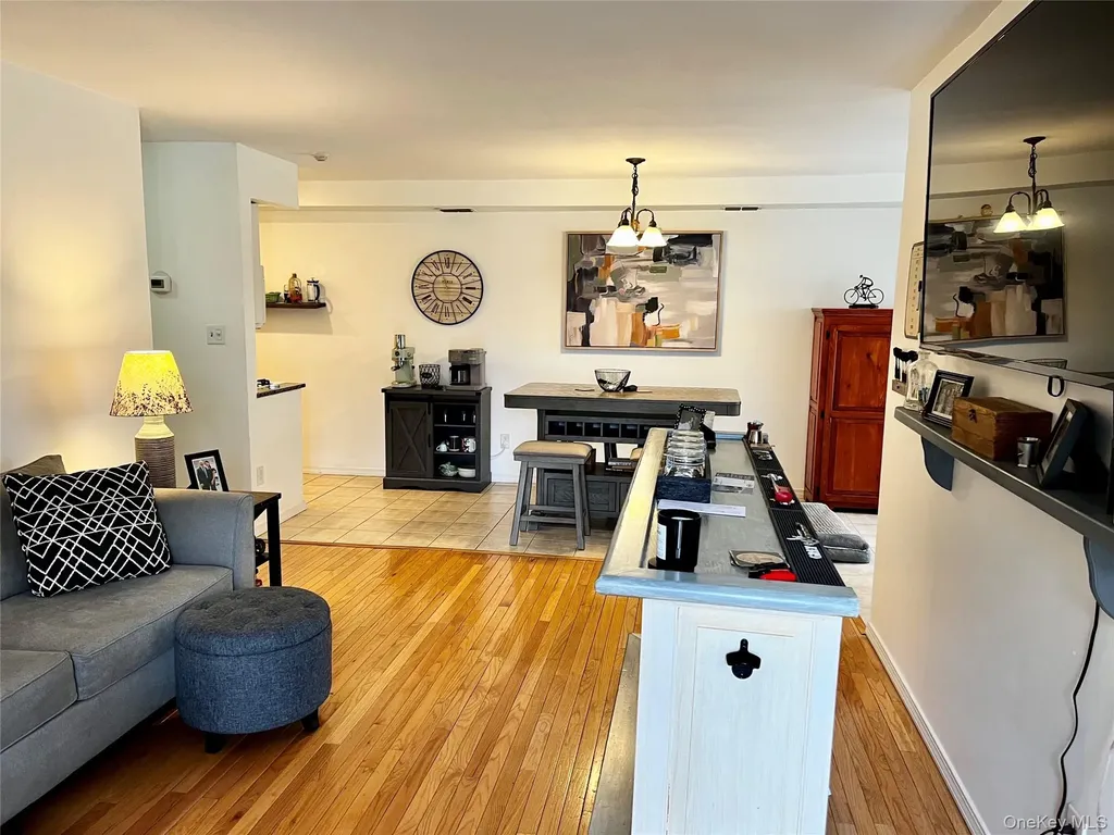 1 Pine Court Selden NY 11784