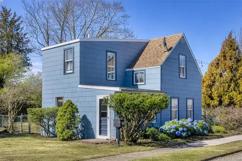 415 Sterling Place Greenport NY 11944