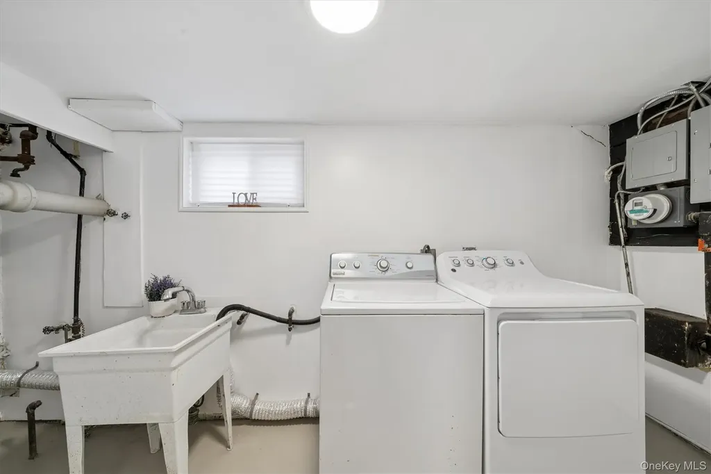 119-41 27th Avenue Flushing NY 11354