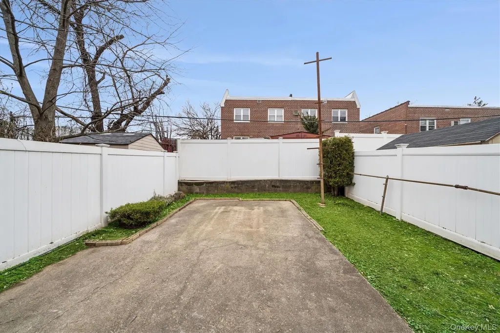 119-41 27th Avenue Flushing NY 11354