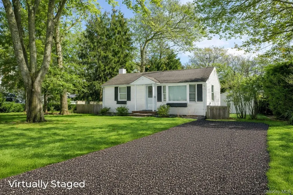 5 Sherman Avenue Hampton Bays NY 11946