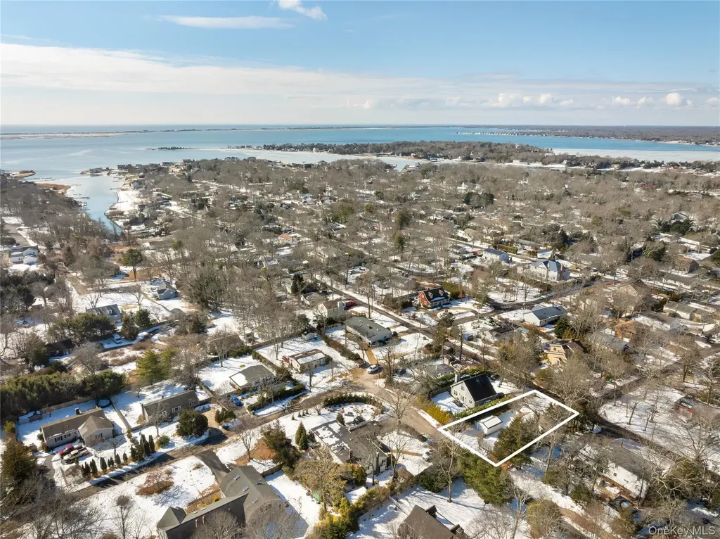 5 Sherman Avenue Hampton Bays NY 11946