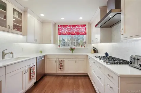 1 Rivermere Bronxville NY 10708