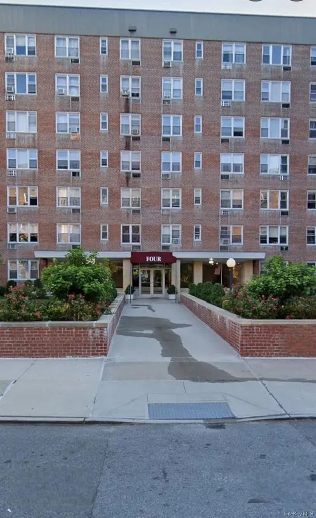 4 Sadore Yonkers NY 10710