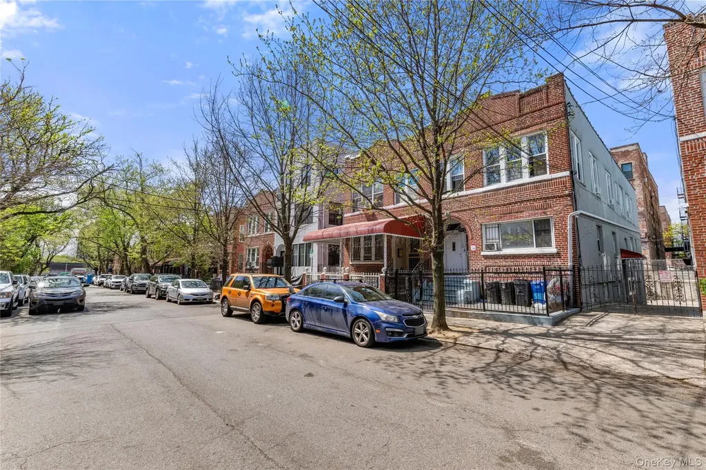 1049 Ward Avenue Bronx NY 10472