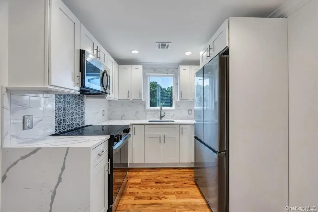 177 Waverly Avenue Patchogue NY 11772