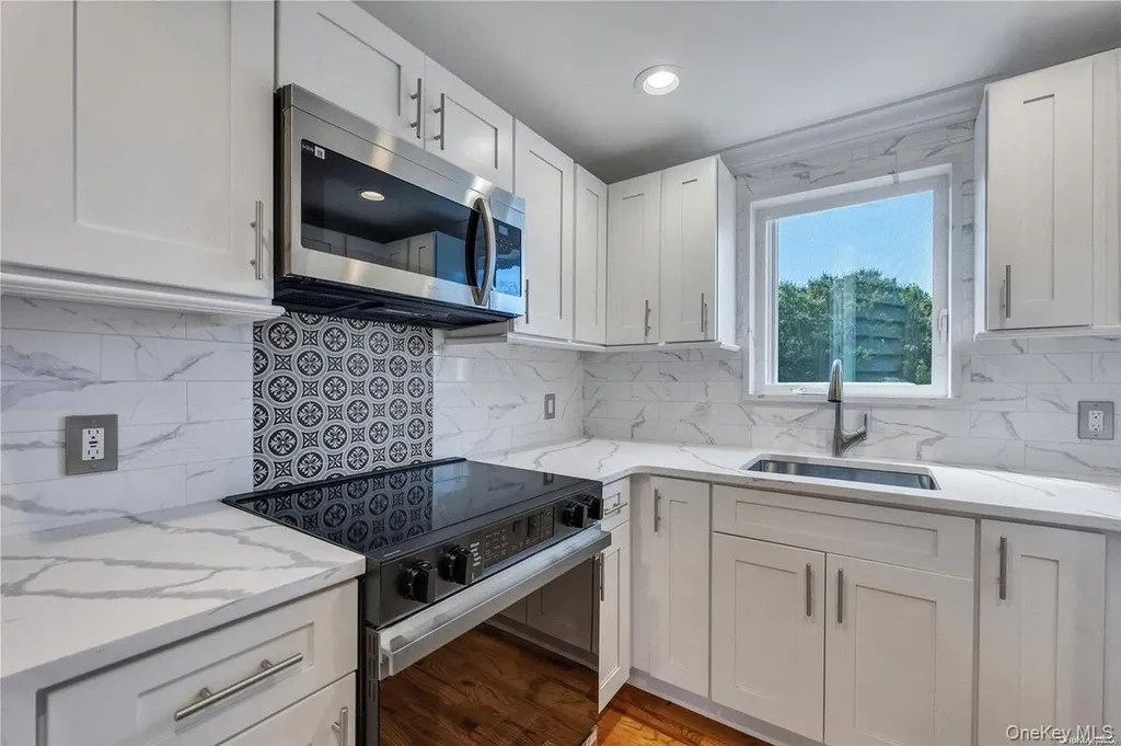 177 Waverly Avenue Patchogue NY 11772