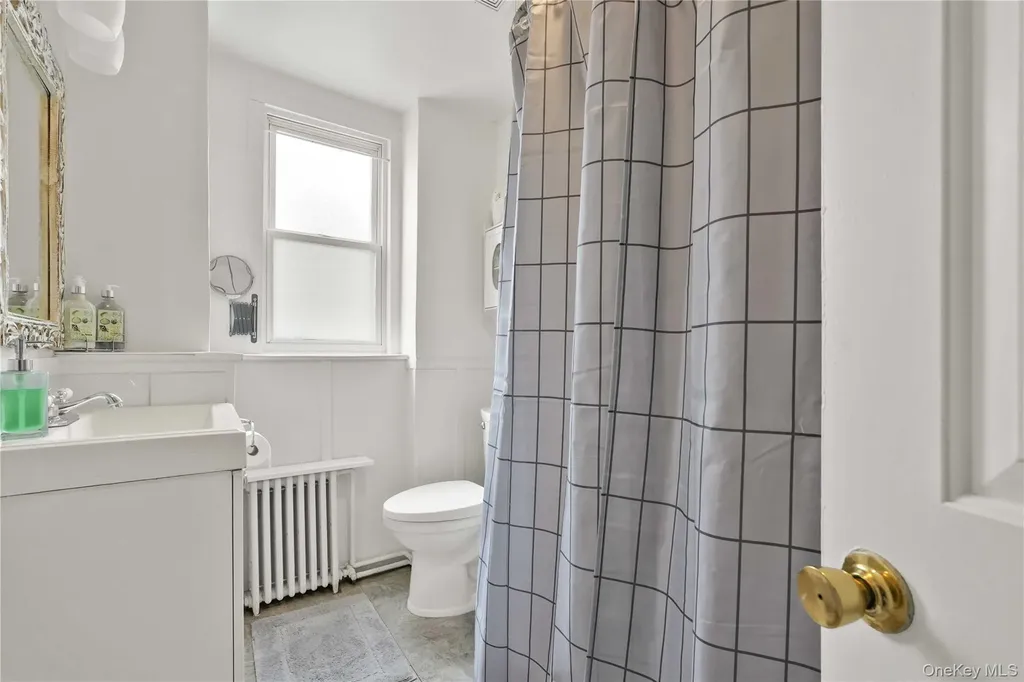 152 Miller Avenue Brooklyn NY 11207