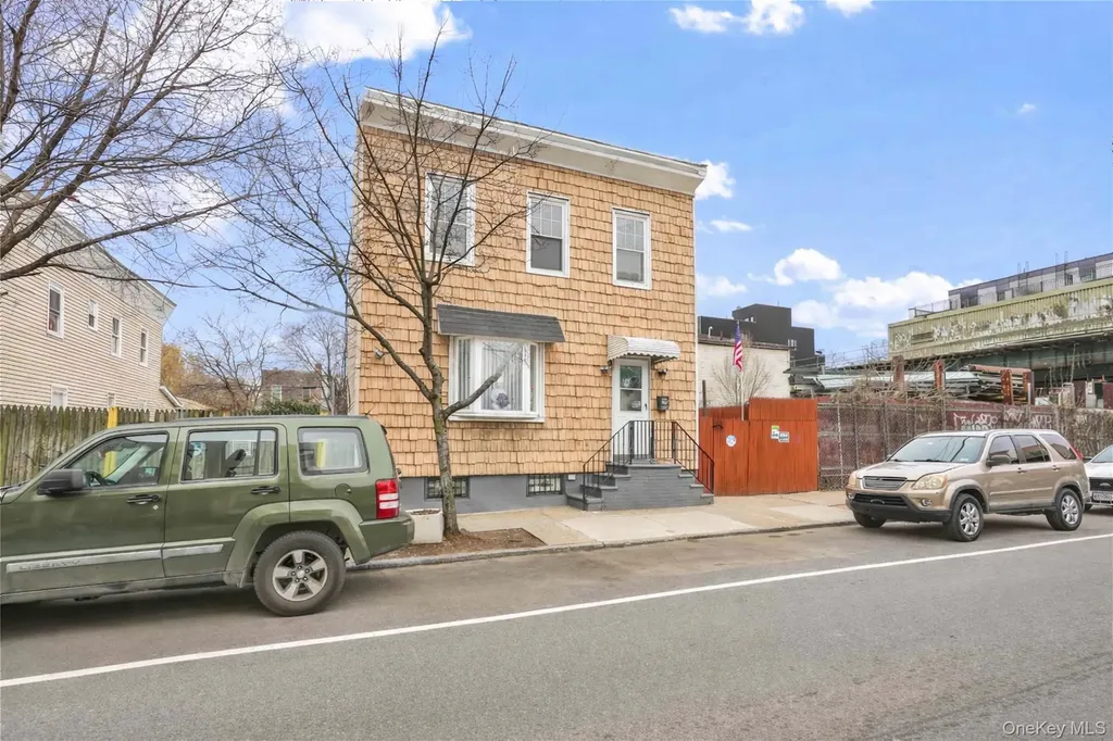 152 Miller Avenue Brooklyn NY 11207