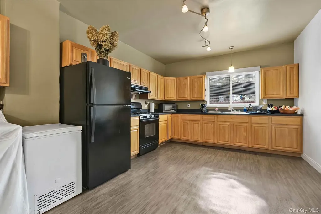 152 Miller Avenue Brooklyn NY 11207