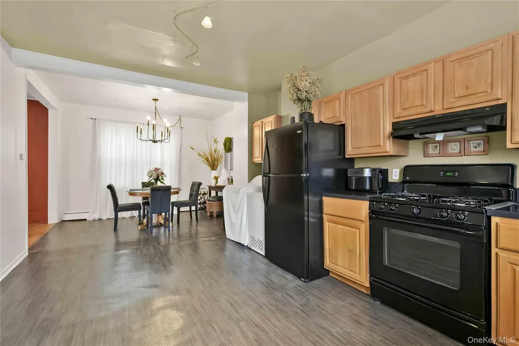 152 Miller Avenue Brooklyn NY 11207