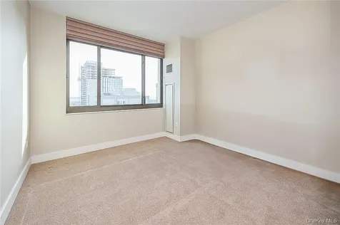 175 Huguenot Street New Rochelle NY 10801