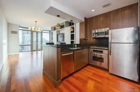 175 Huguenot Street New Rochelle NY 10801