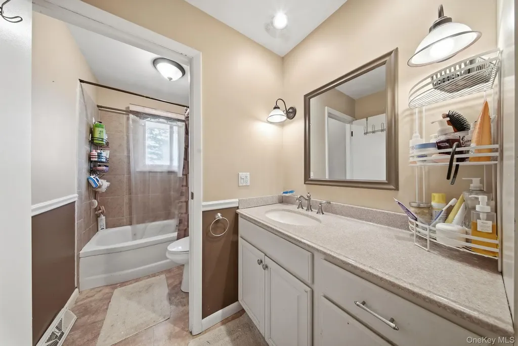 36 Vincent Drive Middletown NY 10940