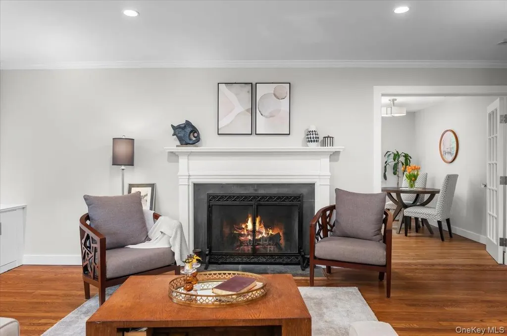 199 Hickory Grove Drive E Larchmont NY 10538