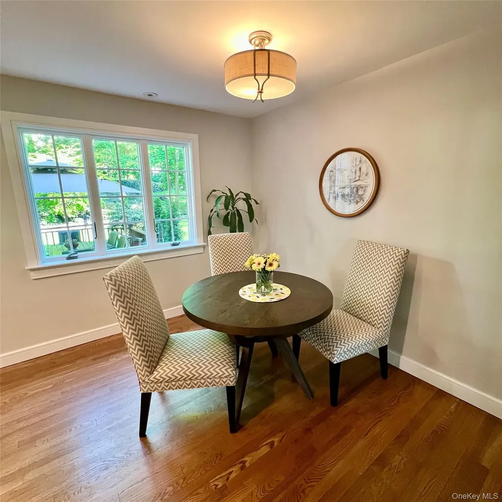 199 Hickory Grove Drive E Larchmont NY 10538