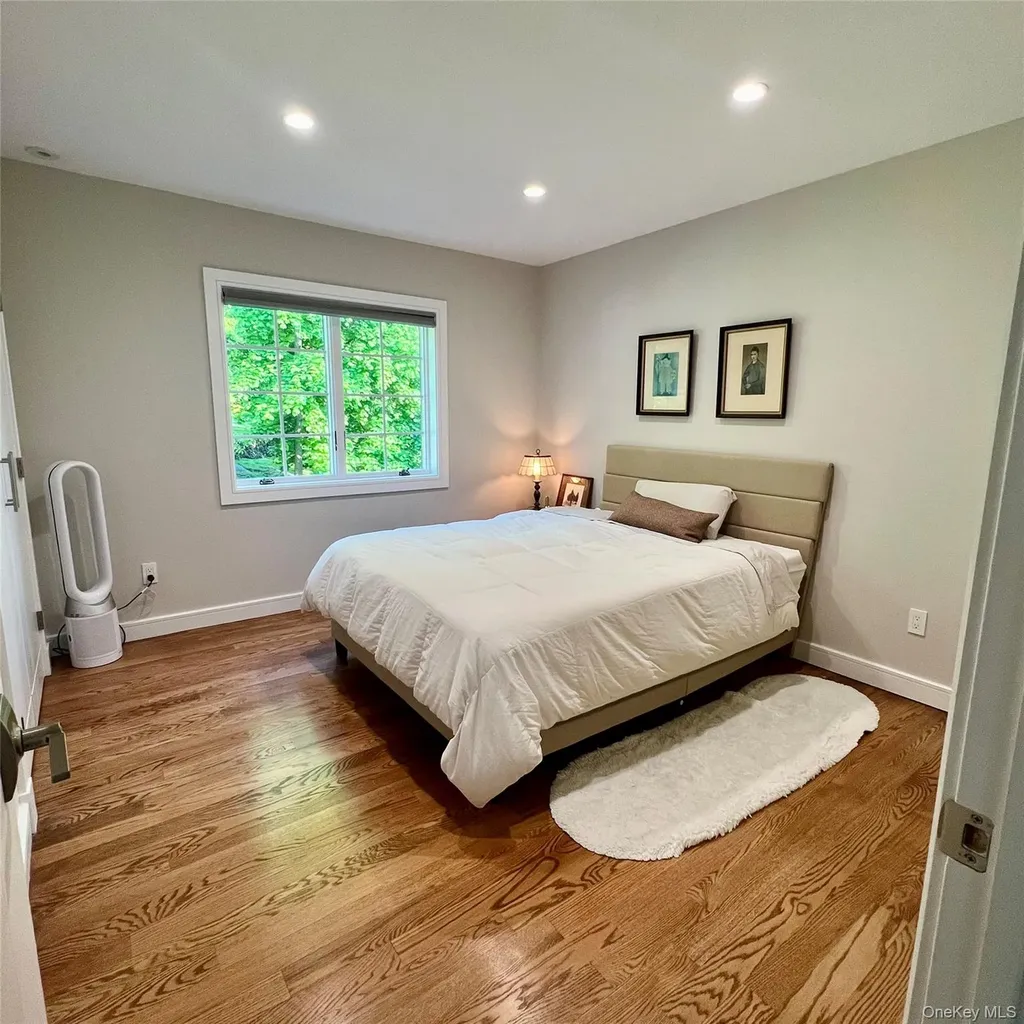 199 Hickory Grove Drive E Larchmont NY 10538