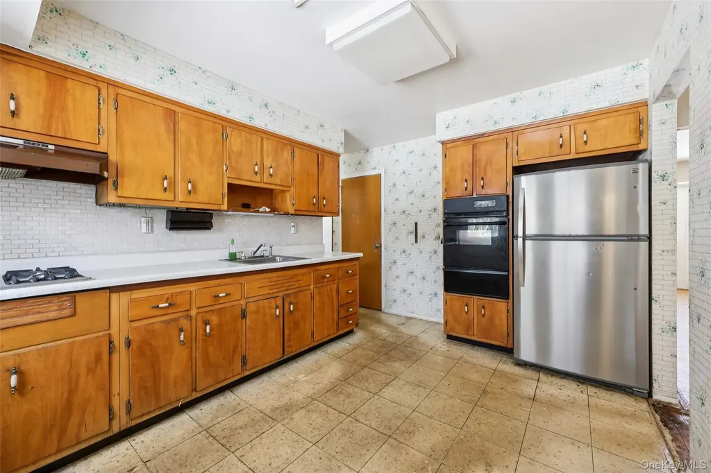25 Freund Drive Nanuet NY 10954