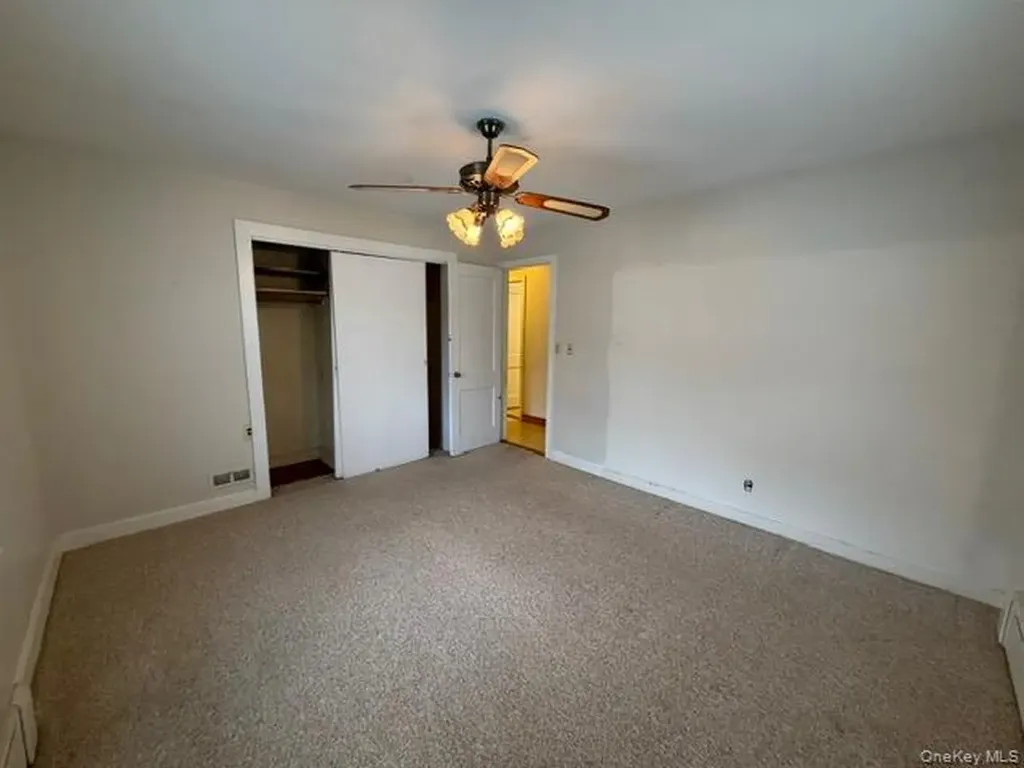 207 Morsemere Avenue Yonkers NY 10703