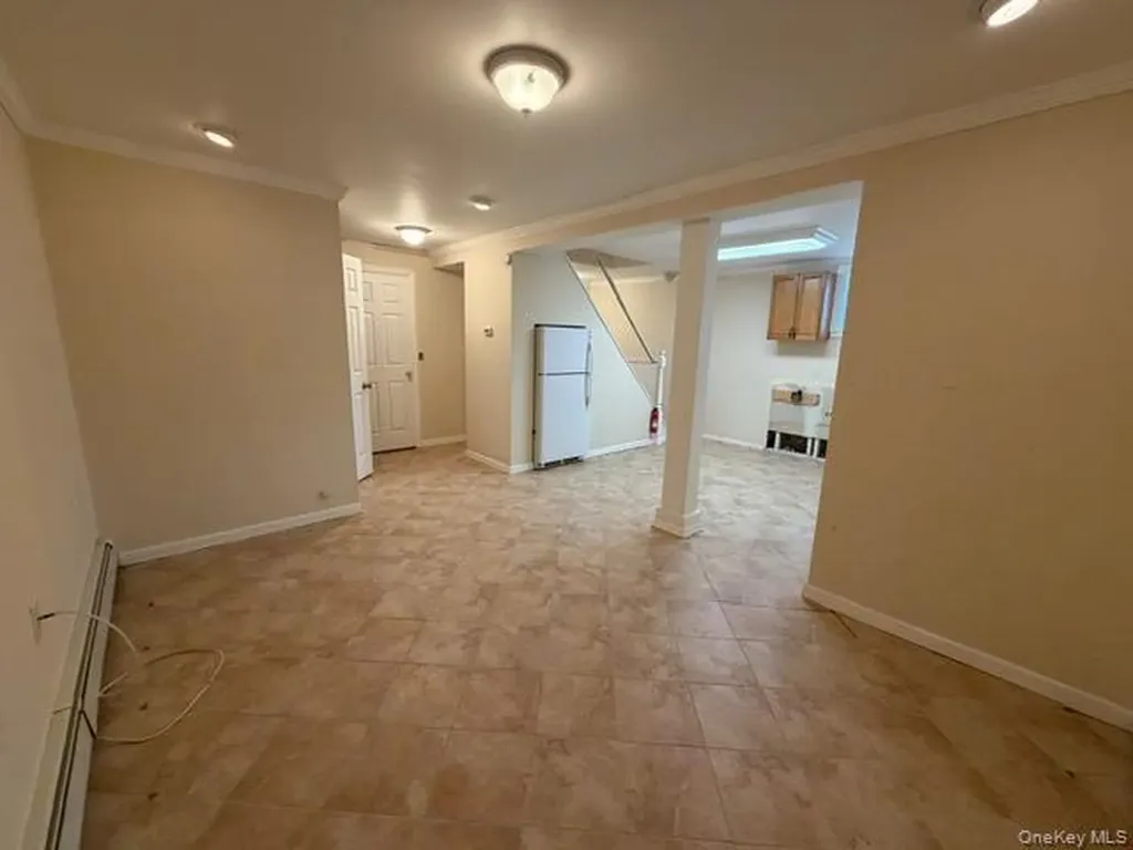 207 Morsemere Avenue Yonkers NY 10703