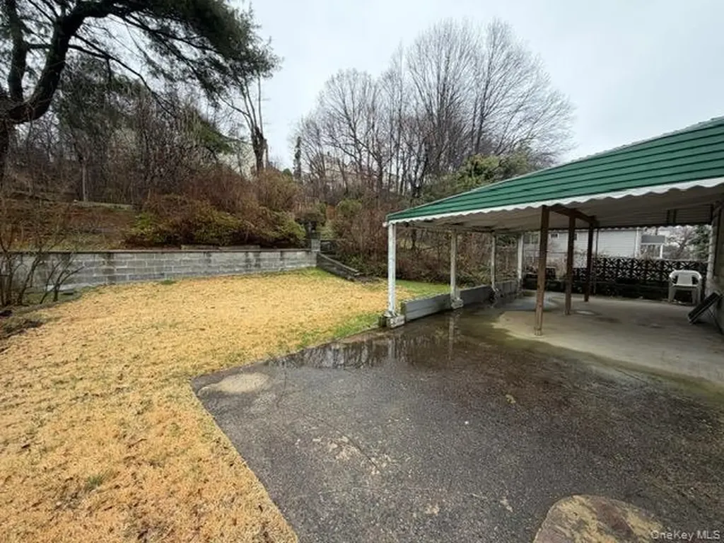 207 Morsemere Avenue Yonkers NY 10703