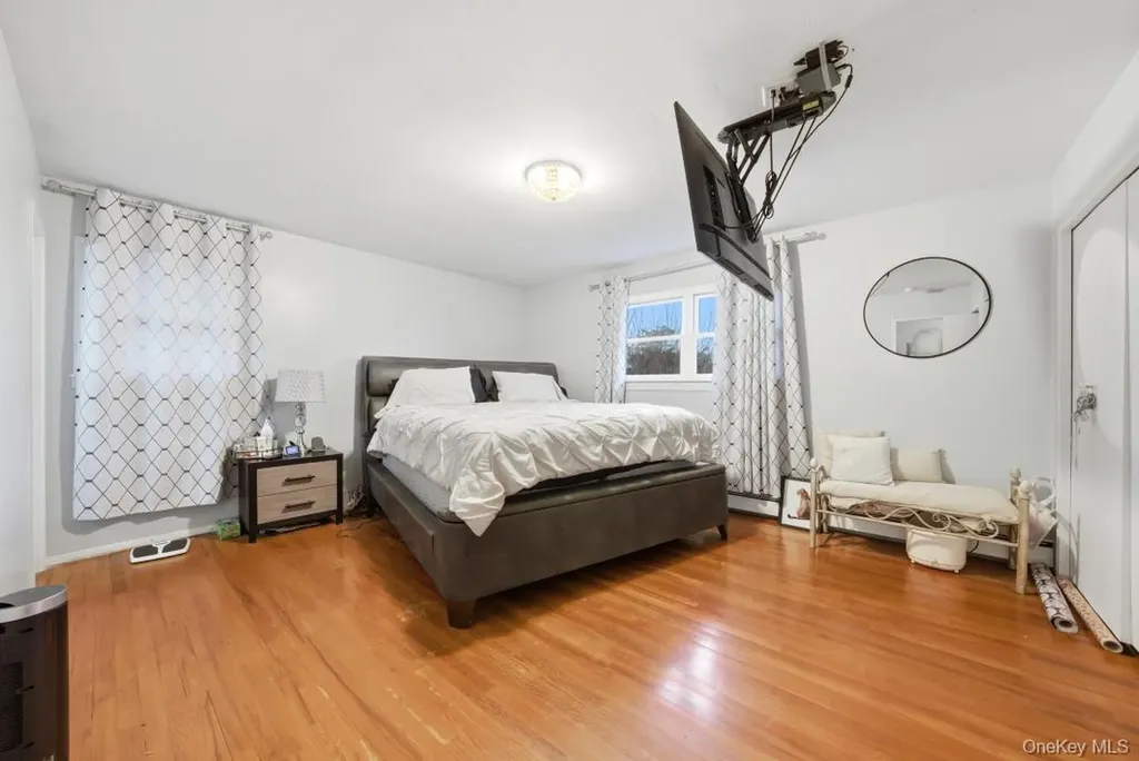 3641 Bertha Drive Baldwin NY 11510