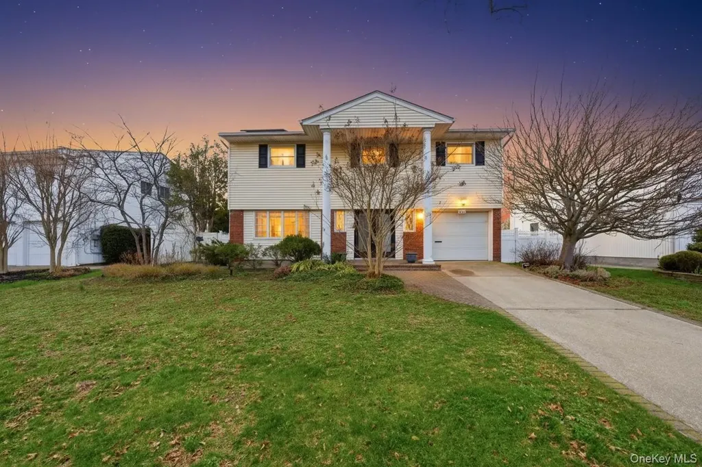 3641 Bertha Drive Baldwin NY 11510