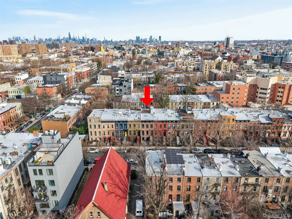 725 Quincy Street Brooklyn NY 11221