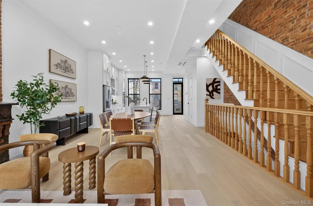 725 Quincy Street Brooklyn NY 11221