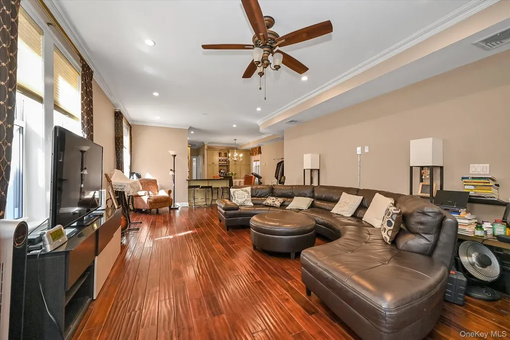 29-42 164th Street Flushing NY 11358