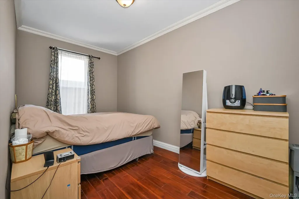 29-42 164th Street Flushing NY 11358