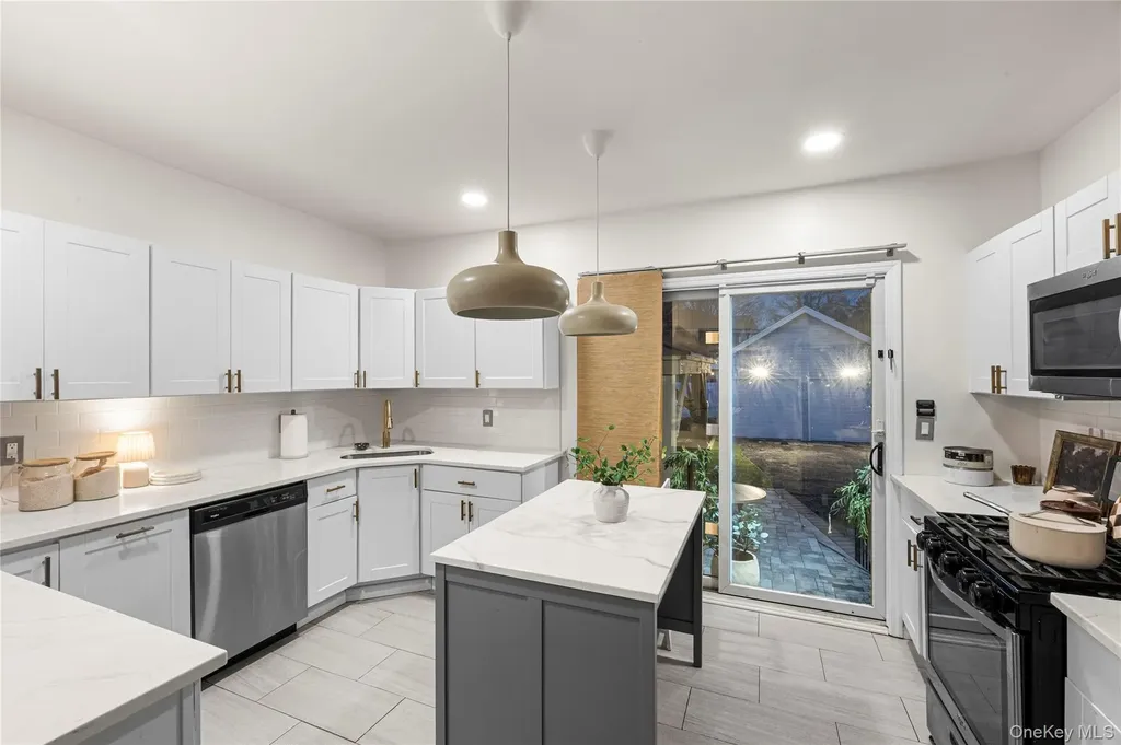 251 Forest Avenue Lynbrook NY 11563