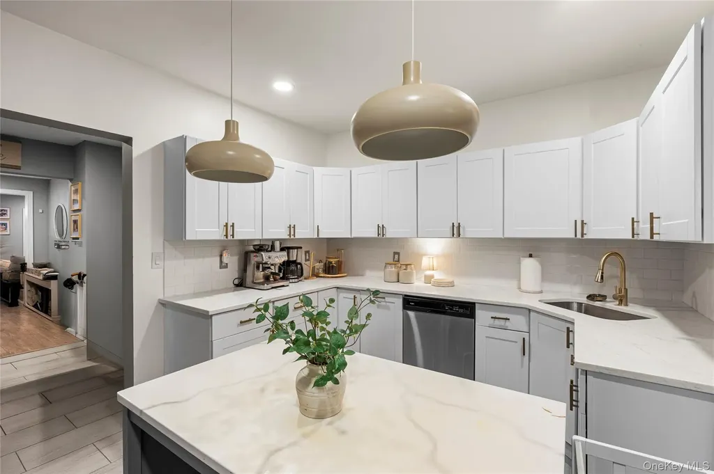 251 Forest Avenue Lynbrook NY 11563