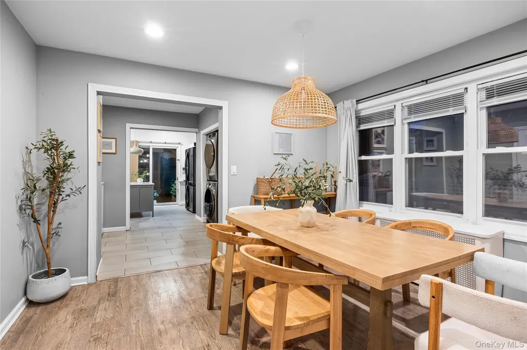 251 Forest Avenue Lynbrook NY 11563