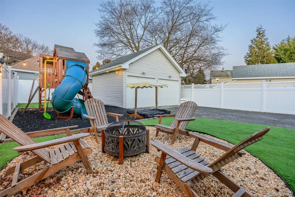 251 Forest Avenue Lynbrook NY 11563