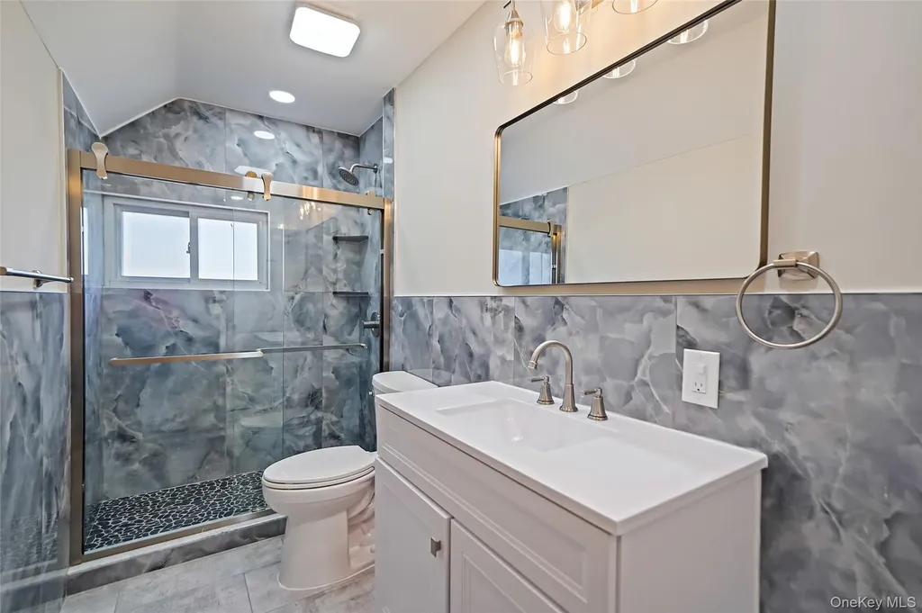8 Elwood Road Centereach NY 11720