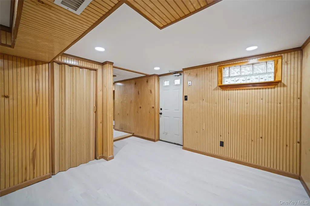 8 Elwood Road Centereach NY 11720