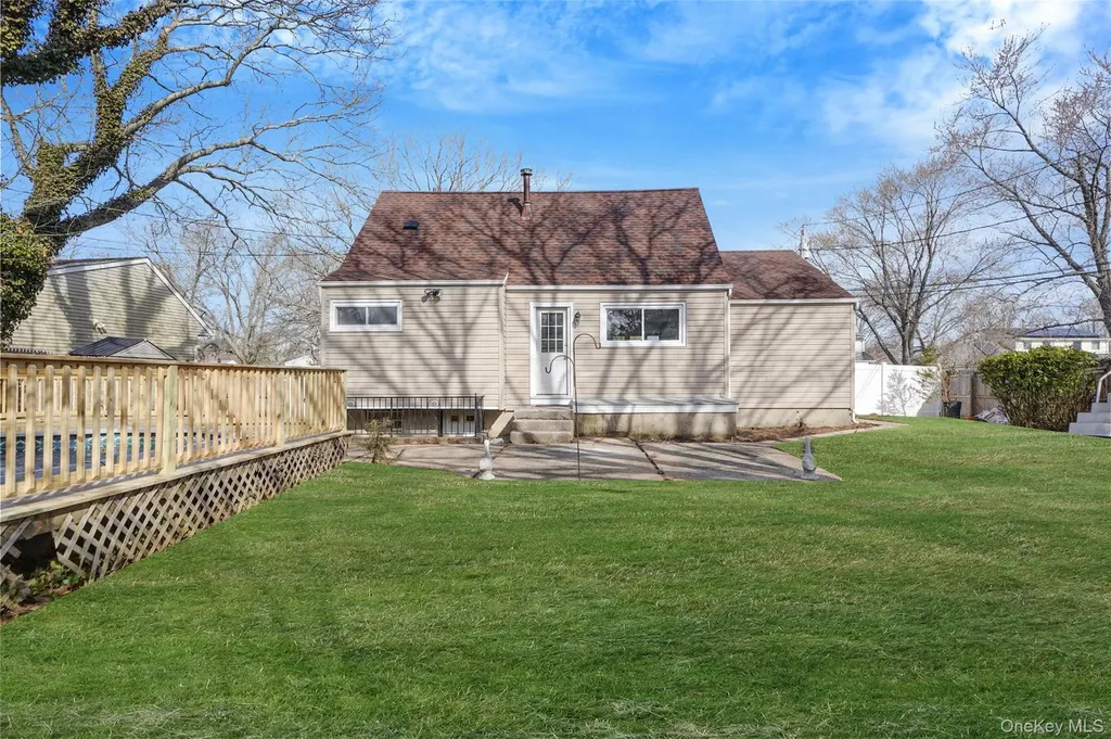 8 Elwood Road Centereach NY 11720