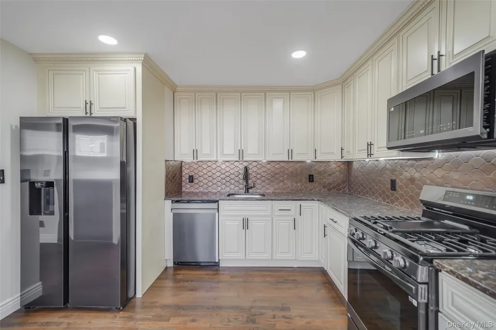 8 Elwood Road Centereach NY 11720