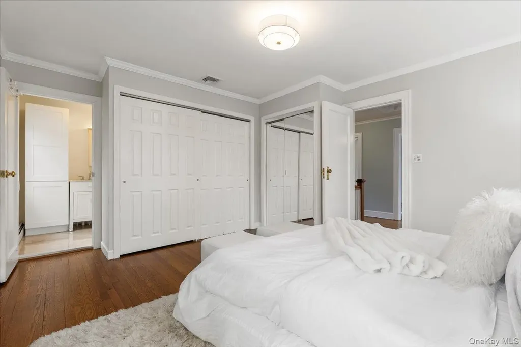 12 Robin Hill Road Scarsdale NY 10583
